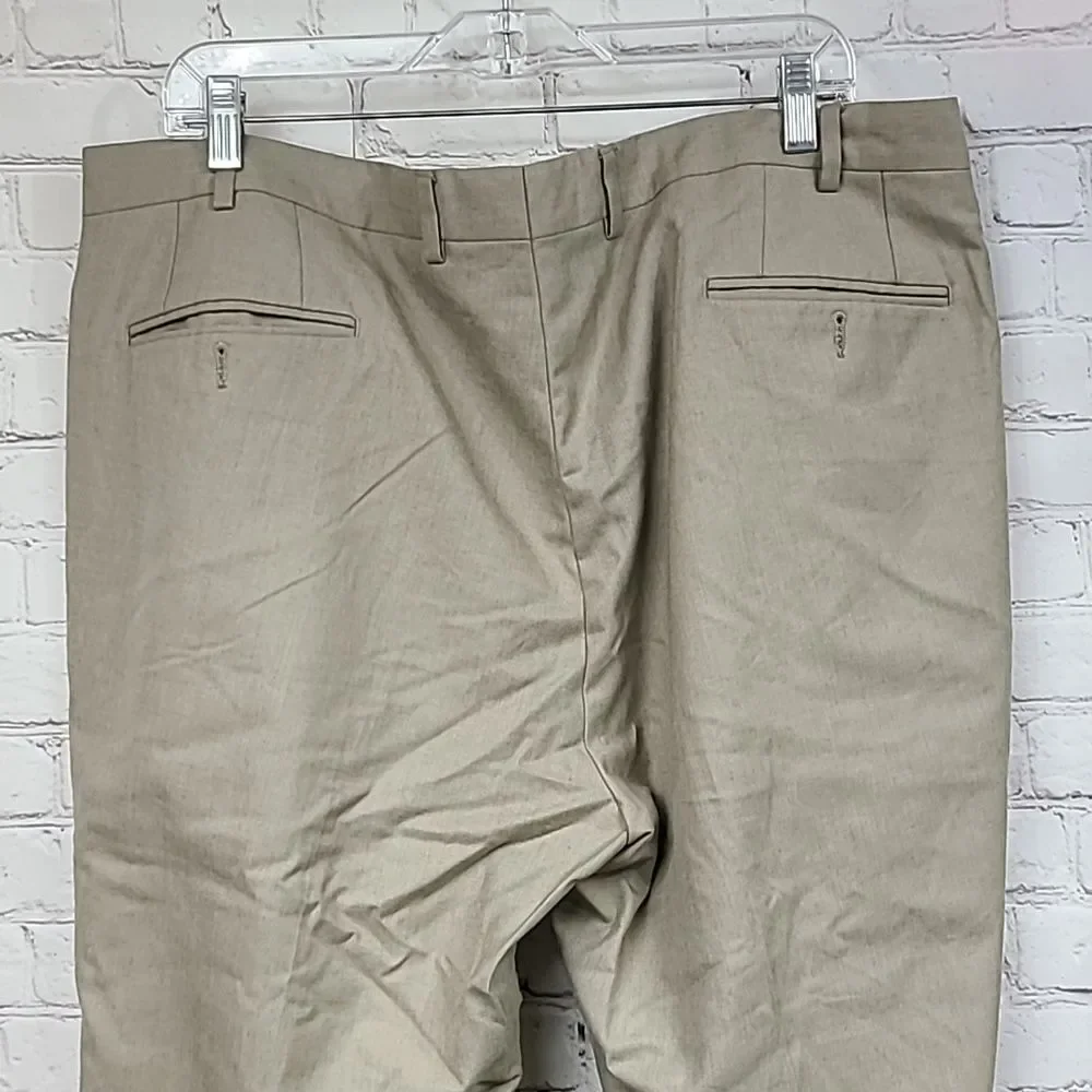 LAUREN Ralph Lauren Men's 40x30 Classic Fit Total Comfort Tan Woven Dress Pants
